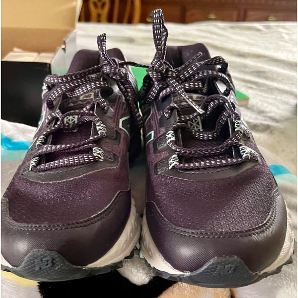 New balance size 7.5 - Picture 2 of 6